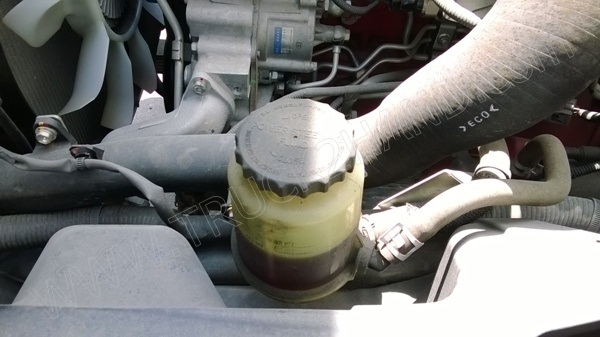 รถบรรทุก 6 ล้อตู้แห้ง ยี่ห้อ HINO DUTRO EURO3