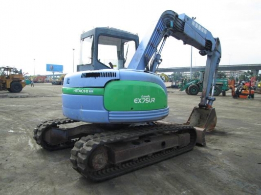ขายรถแบคโฮ EX75UR-3 ของเก่าจากญี่ปุ่นสภาพรถ 95\% เอกสารอินวอย ขายรถแบคโฮ EX75UR-3 ของเก่าจากญี่ปุ่นสภาพรถ 95\% เอกสารอินวอย