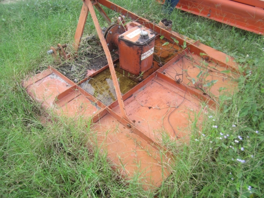 ขาย เครื่องตัดหญ้า ขนาด 1.3 เมตร