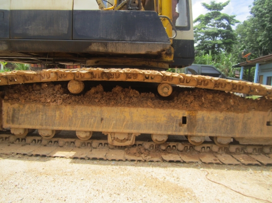 ขายKomatsu PC 200-5 ขายตามสภาพ  ราคาต่อรองได้ ( มี 4 รายการ ) 087-2976734