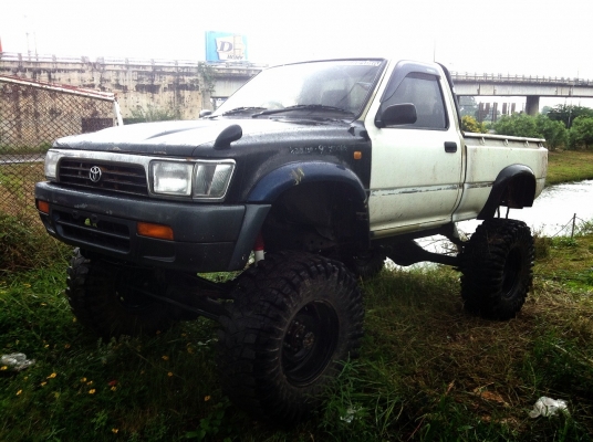 ขาย โตโยต้า LN85  4x4