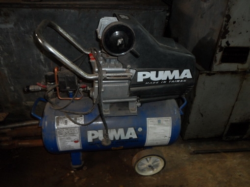 ขายครับขายเครื่องป๊ำลม 3HP ถัง 50 ลิตร อัตราการผลิตลม 250 ลิตร/นาที เจ้าของซื้อมาใหม่ใช้ไม่ถึงเดือน เก็บไว้เกิน 2 ปี ขาย 3500 บาท พร้อมใช้ 0814583376,029945332 ช่างเอก ขายครับขายเครื่องป๊ำลม 3HP ถัง 50 ลิตร อัตราการผลิตลม 250 ลิตร/นาที เจ้าของซื้อมาใหม่ใช้ไม่ถึงเดือน เก็บไว้เกิน 2 ปี ขาย 3500 บาท พร้อมใช้ 0814583376,029945332 ช่างเอก