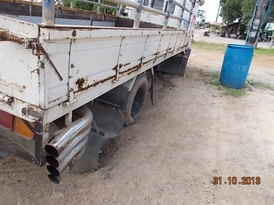 รถบรรทุก 6 ล้อ ISUZU ยาว 5 เมตร พร้อมคอกเหล็ก รถบรรทุก 6 ล้อ ISUZU ยาว 5 เมตร พร้อมคอกเหล็ก