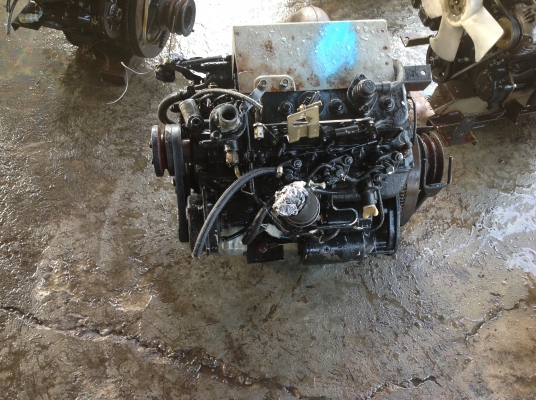 ขายเครื่องยันม่าร์เก่าญี่ปุ่น 3 สูบ รุ่น 3T75 สภาพสวยใช้ใส่แบ็คโฮได้