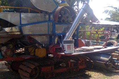 ขายรถเกี่ยวข้าวรองกระสอบปั้มไดรกิน22เครื่องHO7D