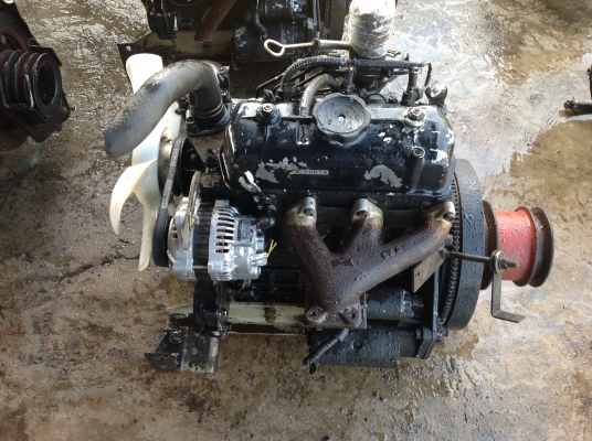 ขายเครื่องมิตซูบิชิเก่าญี่ปุ่น 3 สูบรุ่น K3F ขนาด26 แรงม้า สภาพสวยใช้ใส่แบ็คโฮและรถไถได้