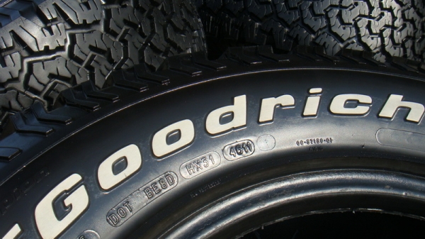 ขายยาง BF Goodrich Allterrain 265 70 r16  ปลายปี11 สวยมาก