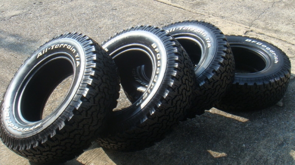 ขายยาง BF Goodrich Allterrain 265 70 r16  ปลายปี11 สวยมาก