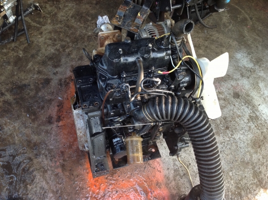 ขายเครื่องมิตซูบิชิเก่าญี่ปุ่น 2 สูบ รุ่น L2E ขนาด 15 แรงม้า สภาพสวยมากๆ