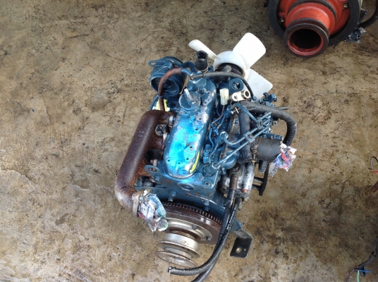 ขายเครื่องคูโบต้าเก่าญี่ปุ่น 3 สูบ รุ่น D600 ขนาด 16.5 แรงม้า สภาพสวย