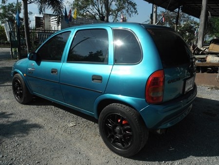 ขายรถเก๋ง opel corsa 1.4 swing สภาพสวย ทั้งภายในภายนอก ขับดีครับ ขายรถเก๋ง opel corsa 1.4 swing สภาพสวย ทั้งภายในภายนอก ขับดีครับ