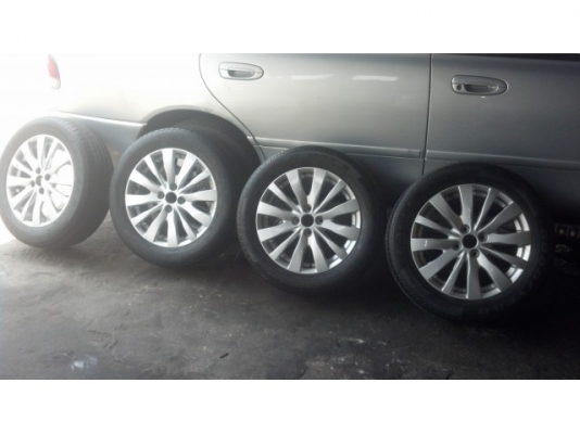 แม็กขอบ 16 ขนาด 4 รู 100 ไม่คด ไม่ดุ้ง พร้อมยาง แม็กขอบ 16 ขนาด 4 รู 100 ไม่คด ไม่ดุ้ง พร้อมยาง