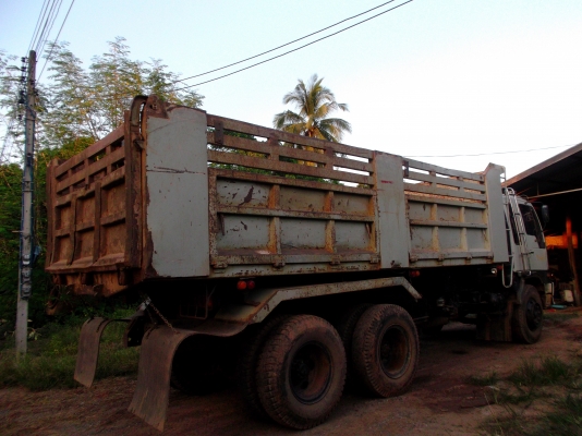 ขายด่วนรถสิบล้อHINO3Hดรั้ม2เพลาเครือง195แรงม้า