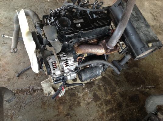 ขายเครื่องแบ็คโฮเก่าญี่ปุ่น 3 สูบ ยี่ห้อมิตซูบิชิ รุ่น S3L-2  ขนาด 30 แรงม้า สภาพสวยมากๆ