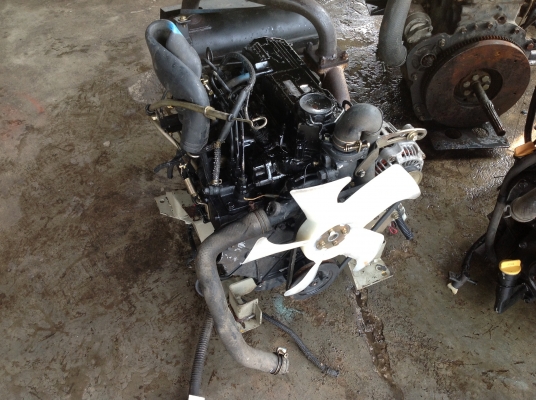 ขายเครื่องแบ็คโฮเก่าญี่ปุ่น 3 สูบ ยี่ห้อมิตซูบิชิ รุ่น S3L-2  ขนาด 30 แรงม้า สภาพสวยมากๆ