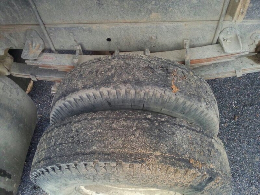 รถฮีโน่ 6 ล้อดั้ม FB112 117 แรงม้า. ปี 35 สนใจติดต่อ 081 - 6079515 รถฮีโน่ 6 ล้อดั้ม FB112 117 แรงม้า. ปี 35 สนใจติดต่อ 081 - 6079515