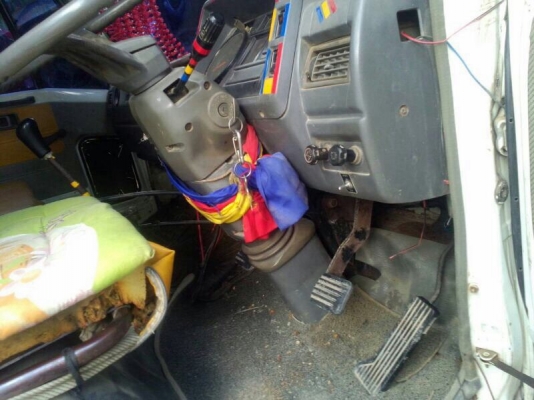 รถฮีโน่ 6 ล้อดั้ม FB112 117 แรงม้า. ปี 35 สนใจติดต่อ 081 - 6079515 รถฮีโน่ 6 ล้อดั้ม FB112 117 แรงม้า. ปี 35 สนใจติดต่อ 081 - 6079515