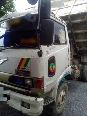 รถฮีโน่ 6 ล้อดั้ม FB112  117 แรงม้า. ปี 35  สนใจติดต่อ  081 - 6079515