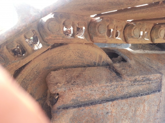 ขายอะใหล่ HITACHI EX200-3 สนใจติดต่อด่วนครับ