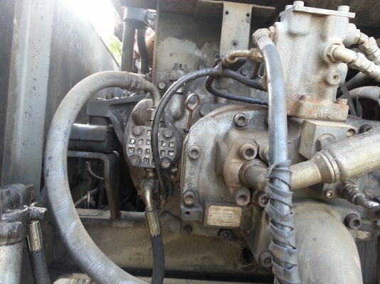 ขายอะใหล่ HITACHI EX200-3 สนใจติดต่อด่วนครับ