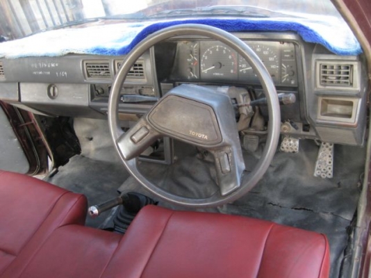 ขาย TOYOTA HERO 5ขอปี98 เครื่อง ช่วงล่าง เกียร์ แอร์ คัชซี ดีมาก ทะเบียนปี 57ภายใน-นอกตามรูป เอกสารพร้อมโอน