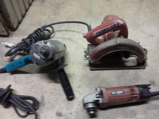 ขายเครื่องขัดสี หินเจียร  จิ๊กซอ 3 ชิ้นครับ