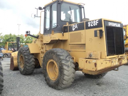 ขายด่วนรถตักล้อยาง CAT 928F สภาพสวย พร้อมใช้งาน ขายด่วนรถตักล้อยาง CAT 928F สภาพสวย พร้อมใช้งาน