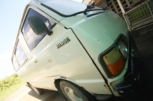 ขายรถตู้ TOYOTA HIACE ขายรถตู้ TOYOTA HIACE