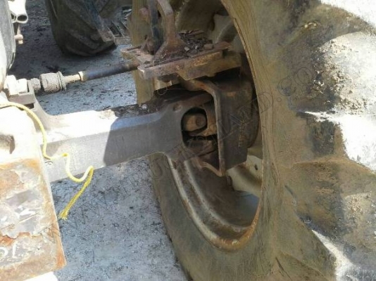 รถไถ MASSEY รุ่น 3080 สภาพพร้อมใช้