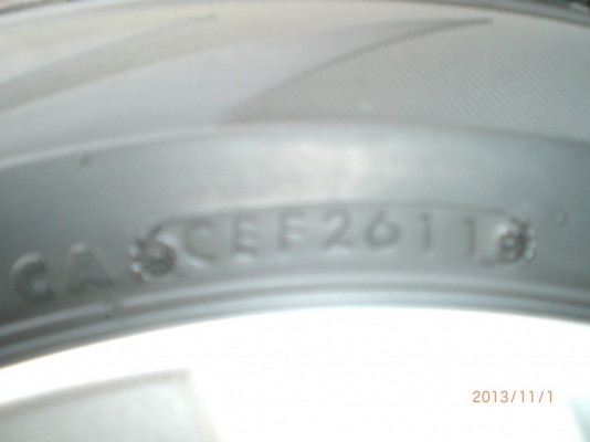 แม็กhonda city15"พร้อมยาง185-60-15ปี11 ราคา5000