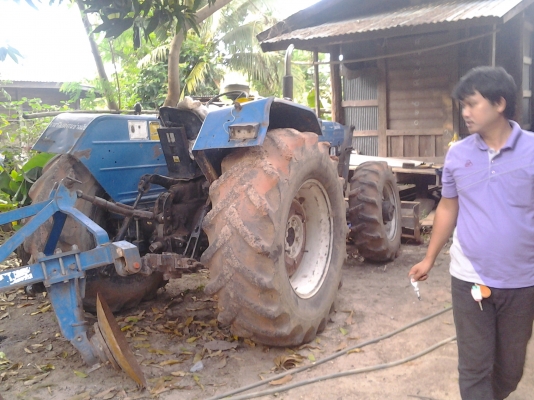 ขายแทรกเตอร์ฟอร์ด 6610 เสื้อลาย ด่วนๆจองแล้วจากพี่อุดรธานี