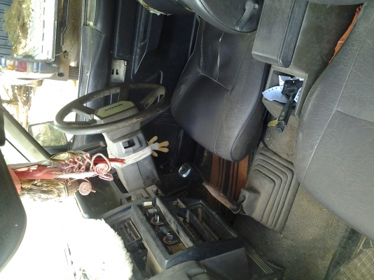 ขายนิสสัน bigm 2500 ฝาแดง แคปเล็ก ขายนิสสัน bigm 2500 ฝาแดง แคปเล็ก