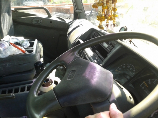 **ขายดาวน์ หัวลาก  MITSUBISHI FUSO FN 627**