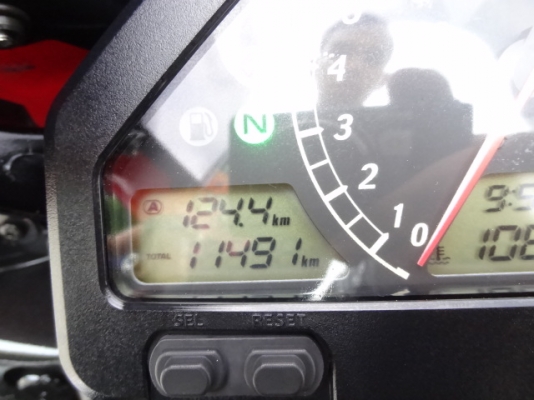 ขายCBR1000RR ปี2007 สีตัวLIMTED HRC เดิมๆมาจากญี่ปุ่น ขายCBR1000RR ปี2007 สีตัวLIMTED HRC เดิมๆมาจากญี่ปุ่น