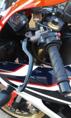 ขายCBR1000RR ปี2007 สีตัวLIMTED HRC เดิมๆมาจากญี่ปุ่น ขายCBR1000RR ปี2007 สีตัวLIMTED HRC เดิมๆมาจากญี่ปุ่น