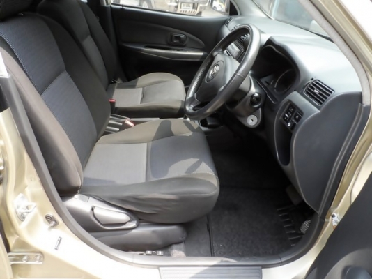 TOYOTA AVANZA 1.3 E LIMITED ปี 2004 รถบ้านแท้ จัดไฟแนนซ์ได้ค่ะ T.086-527-9533