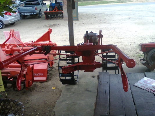 ขายรถไถนาเดินตามเครื่องยันมาร์8แรงพร้อมโครงบีบเลี้ยวมิตรชาวนา