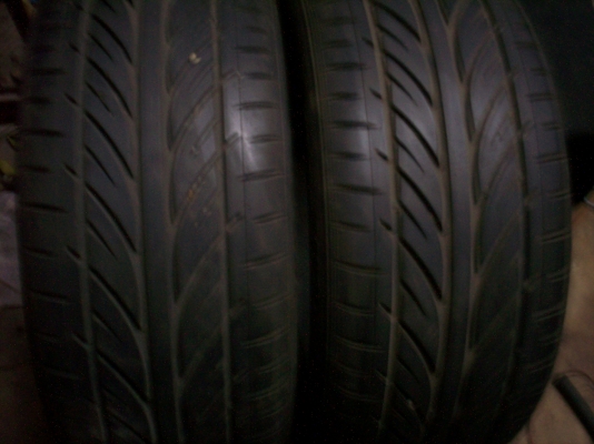 ยาง215 50 R17ยี่ห้อHANKOOKปี2010ดอกเต็ม มี2เส้น เส้นละ1000บาท