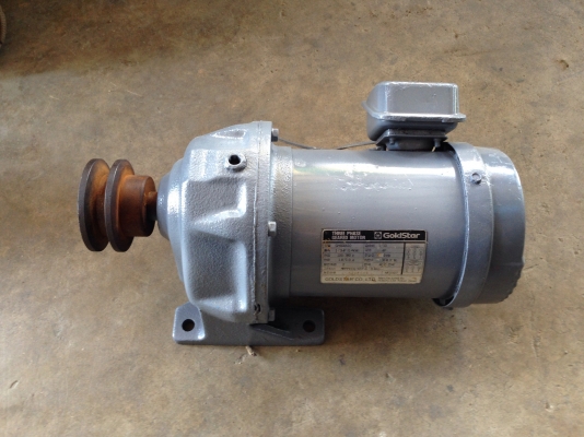 ขายมอเตอร์เกียร์ Goldstar 1/2 HP. อัตราทด 1:10 สภาพสวย พร้อมใช้งาน