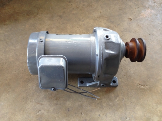 ขายมอเตอร์เกียร์ Goldstar 1/2 HP. อัตราทด 1:10 สภาพสวย พร้อมใช้งาน