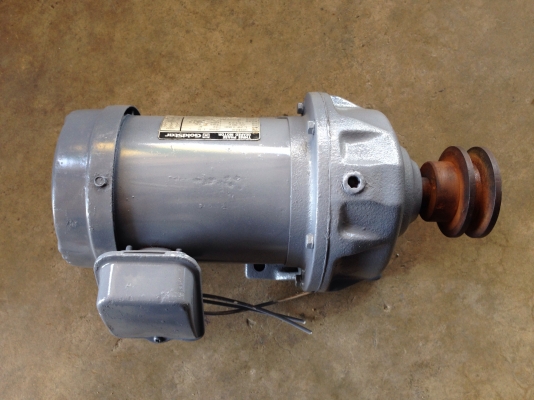 ขายมอเตอร์เกียร์ Goldstar 1/2 HP. อัตราทด 1:10 สภาพสวย พร้อมใช้งาน