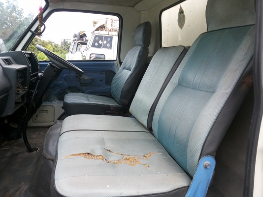 isuzu 6 ล้อ รถตู้บรรทุก isuzu 6 ล้อ รถตู้บรรทุก
