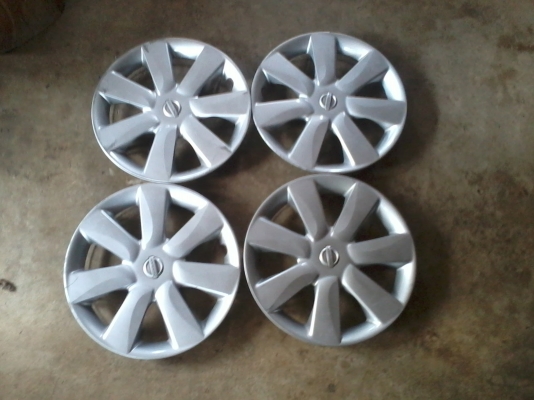 ขายฝาครอบขอบ 14 ของนิสสัน ราคาถูกๆๆๆ ขายฝาครอบขอบ 14 ของนิสสัน ราคาถูกๆๆๆ