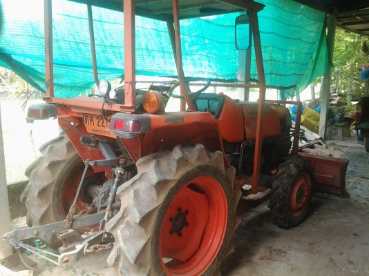 รถไถนา28แรงเครื่องดีสภาพสวยราคาถูกลดแล้ว.  165000บาท