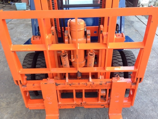 ขายรถยกโตโยต้า TOYOTA 5FD15 ขนาด 1.5 ตัน เครื่องดีเซล งาฮิ้ง (001)