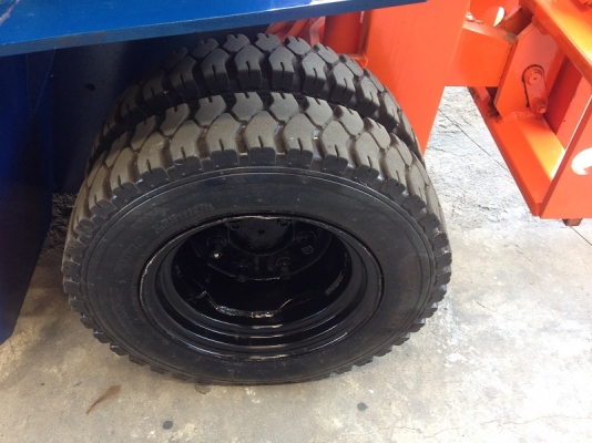 ขายรถยกโตโยต้า TOYOTA 5FD15 ขนาด 1.5 ตัน เครื่องดีเซล งาฮิ้ง (001)