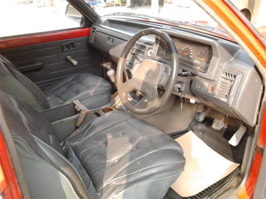 ขายกระบะแค็ป FORD MARATHORN 2500 เครื่องฝาดำ