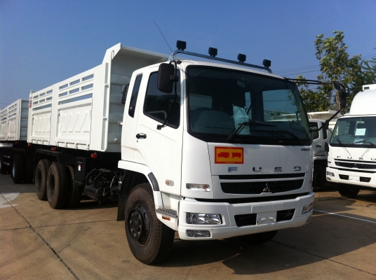 ขายรถบรรทุก10ล้อดั๊มพ์คอกรั้วสามเส้น สองเพลา 270แรงม้า