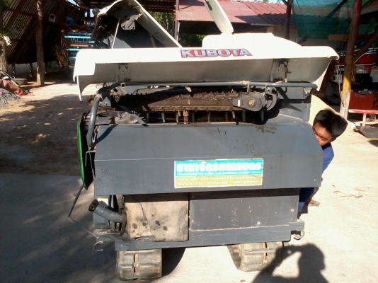 ขายรถเกี่ยวข้าวเล็ก คูโบต้า 12 แรง เหมาะกับข้าราชการอยากทำนาเอง