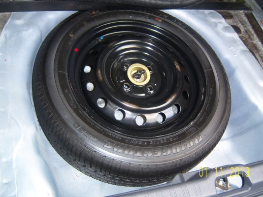 ยางอะไหล่ 175 65 15 ปี 12  พร้อมกะทะล้อ ใหม่กริ๊บ